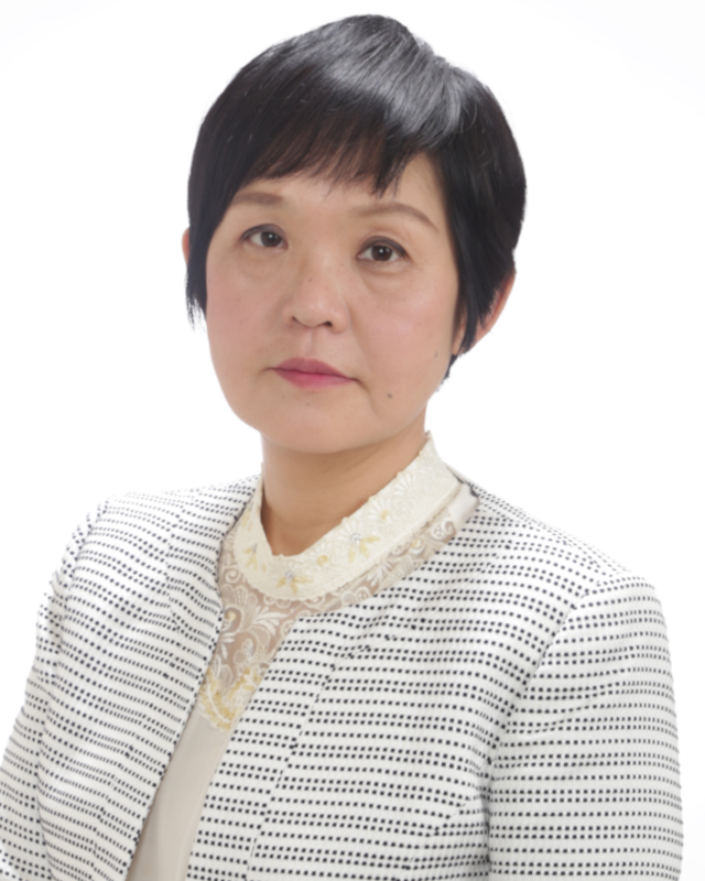尹　英和